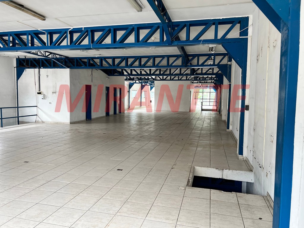 Comercial de 1300m² em Casa Verde