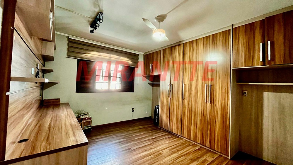 Sobrado de 200m² com 3 quartos em Tremembe