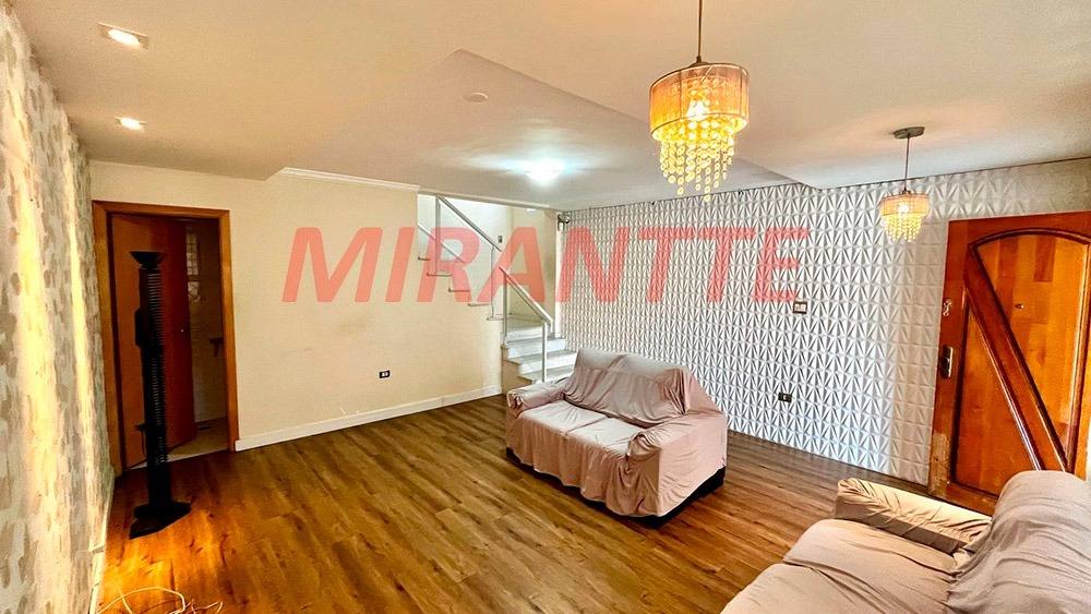 Sobrado de 200m² com 3 quartos em Tremembe