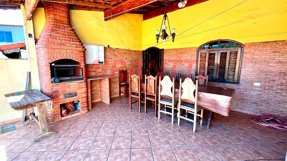 Sobrado de 200m² com 3 quartos em Tremembe