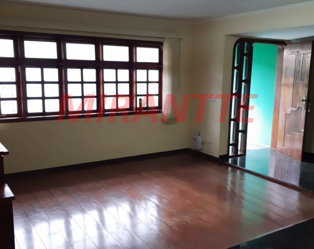 Sobrado com 3 quartos em Vila Tibagi