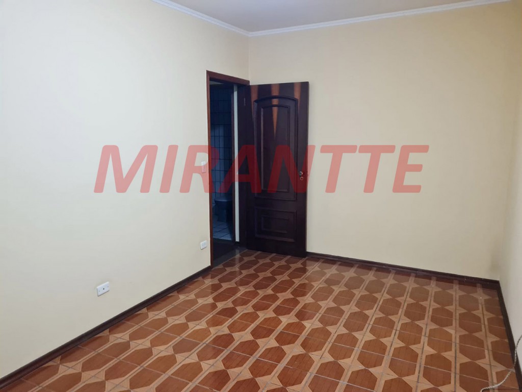 Sobrado com 3 quartos em Vila Tibagi