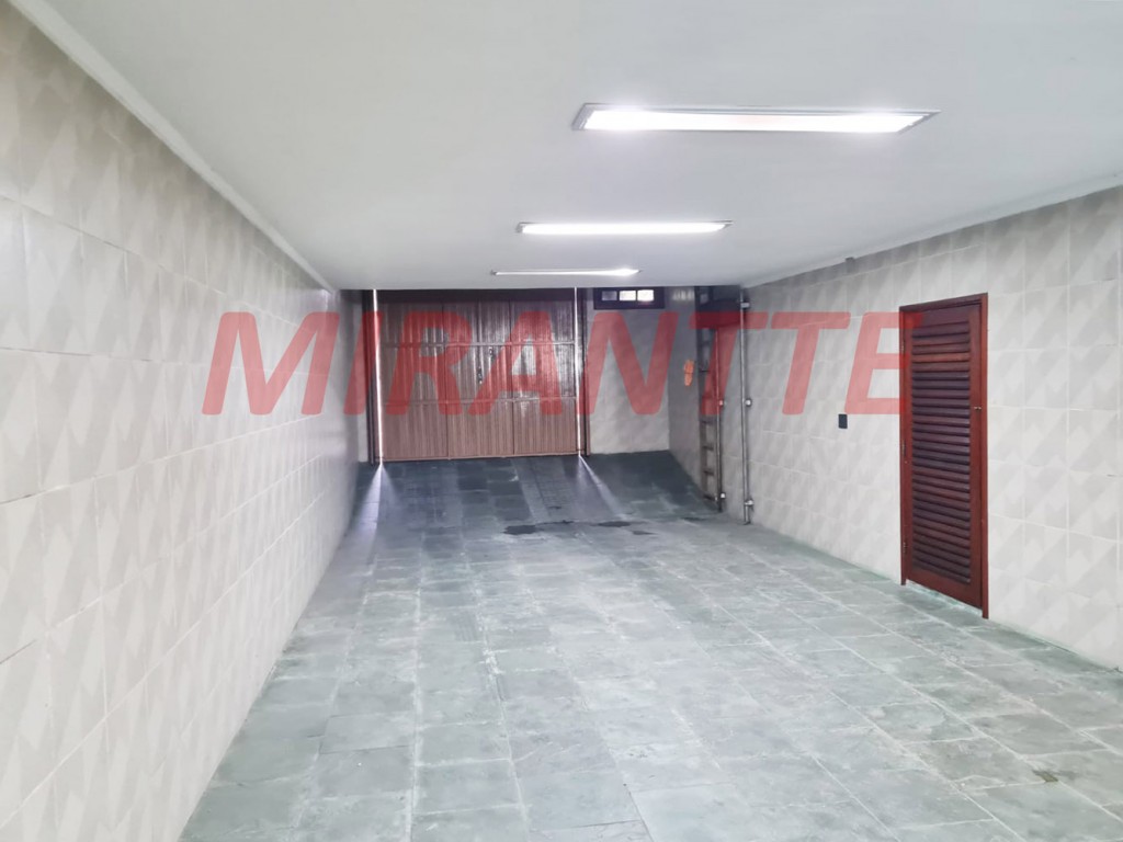 Sobrado com 3 quartos em Vila Tibagi