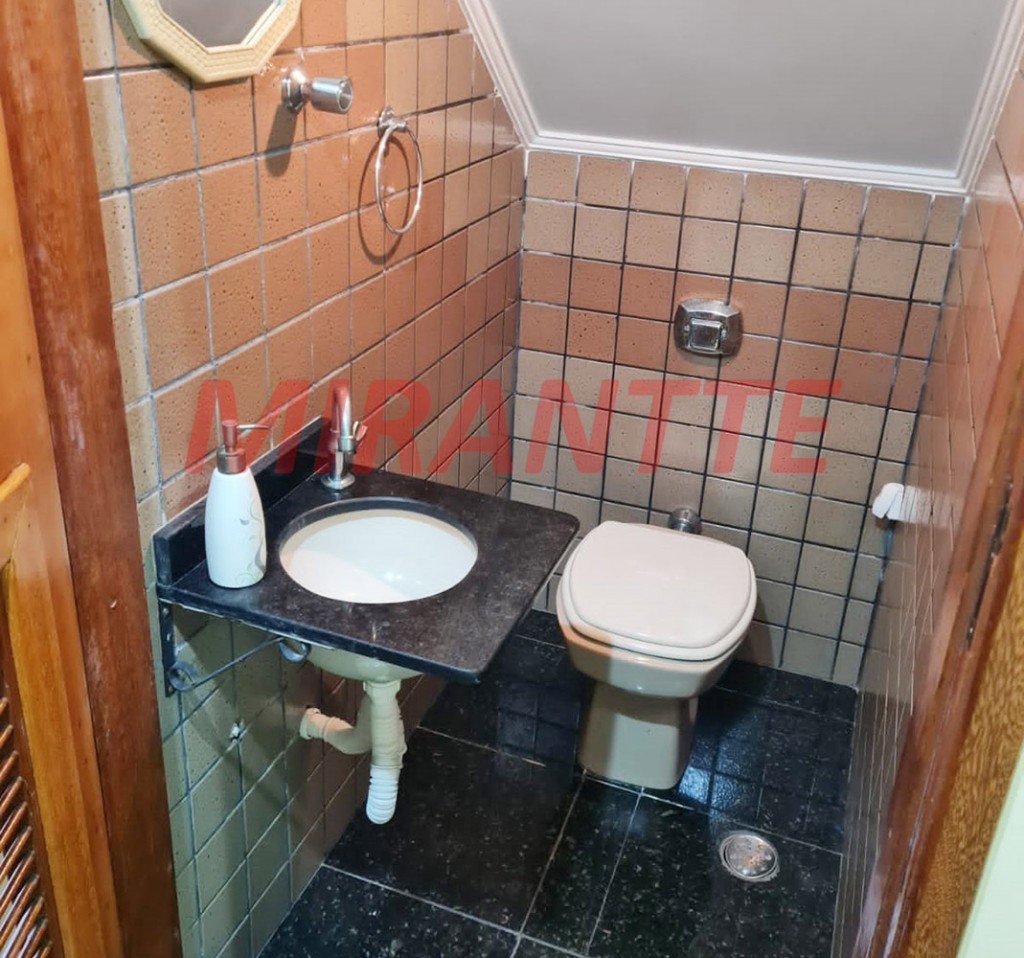 Sobrado com 3 quartos em Vila Tibagi