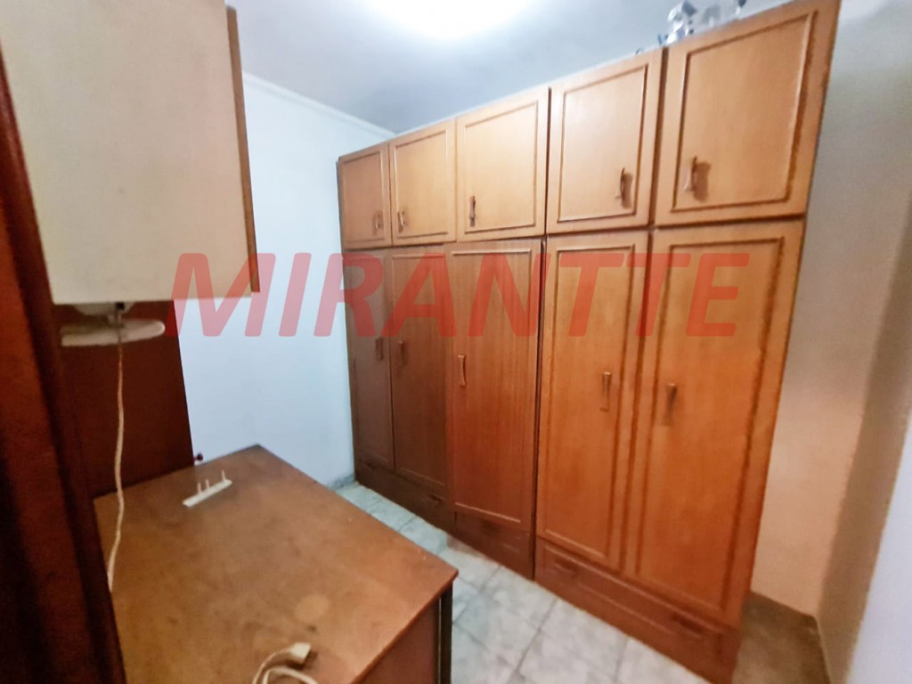 Sobrado com 3 quartos em Vila Tibagi