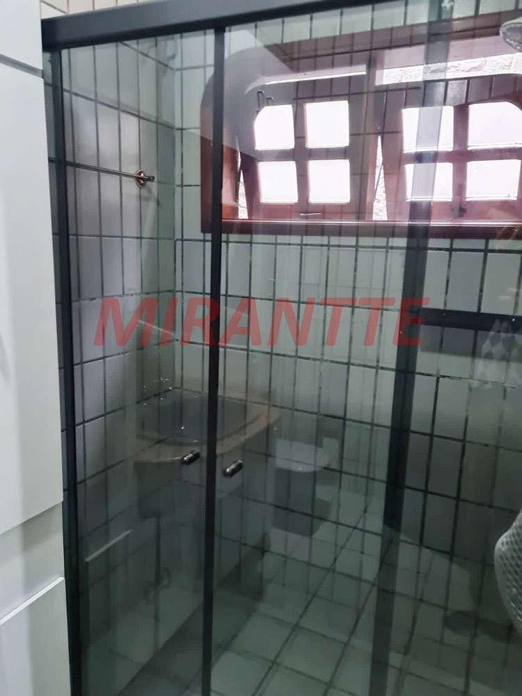 Sobrado com 3 quartos em Vila Tibagi