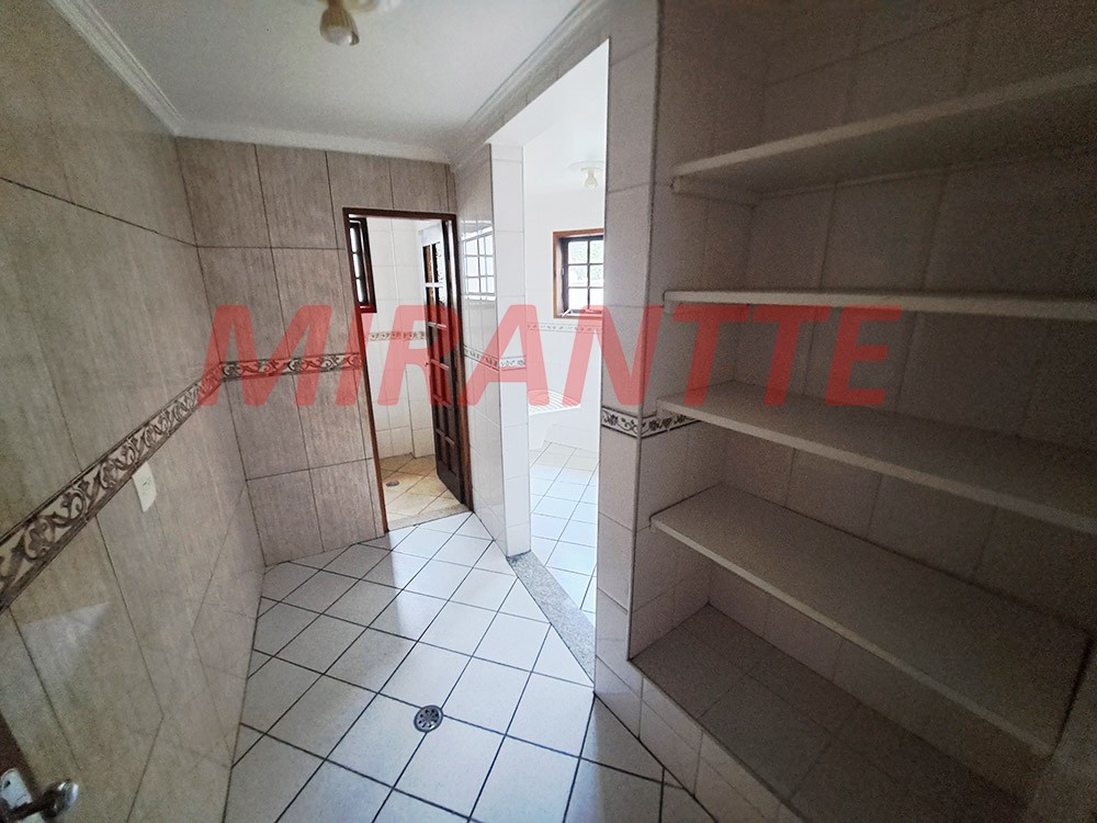 Sobrado de 330m² com 3 quartos em Parada Inglesa