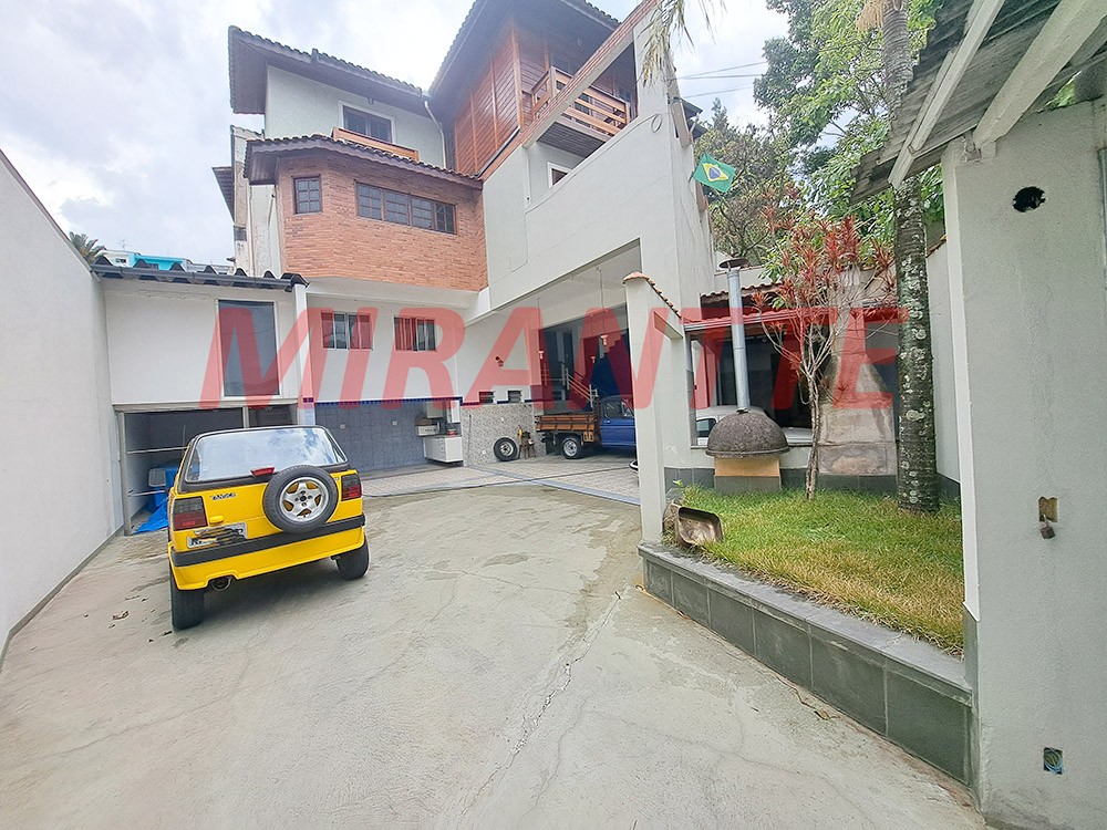Sobrado de 330m² com 3 quartos em Parada Inglesa