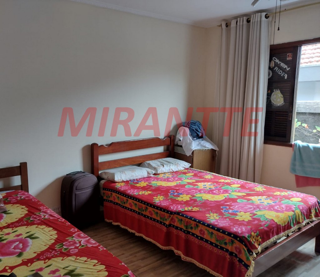 Casa terrea de 200m² com 8 quartos em Vila Amalia