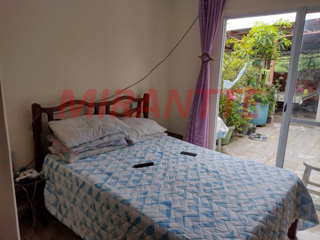 Casa terrea de 200m² com 8 quartos em Vila Amalia