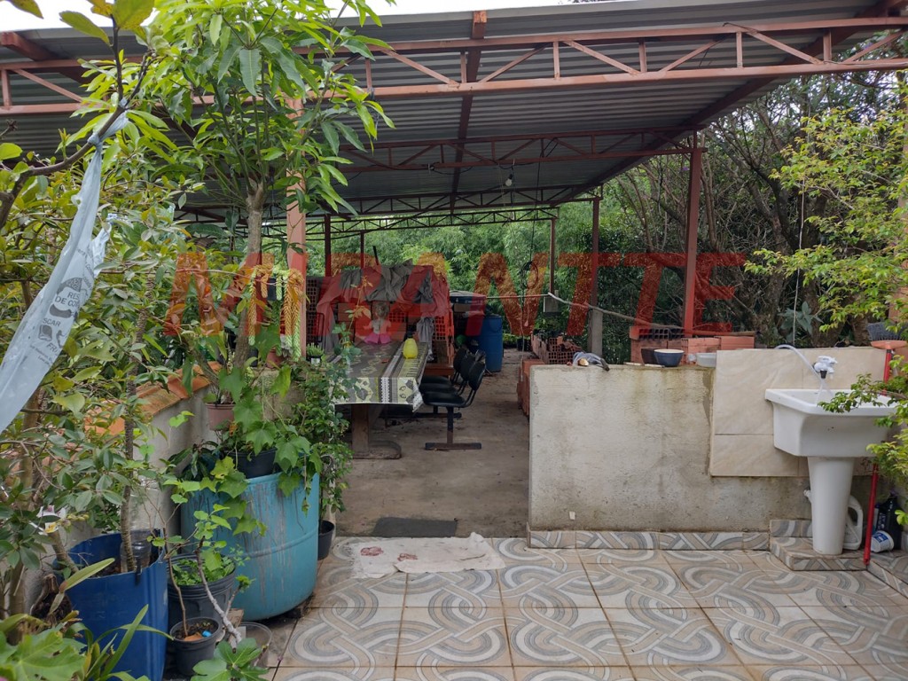 Casa terrea de 200m² com 8 quartos em Vila Amalia