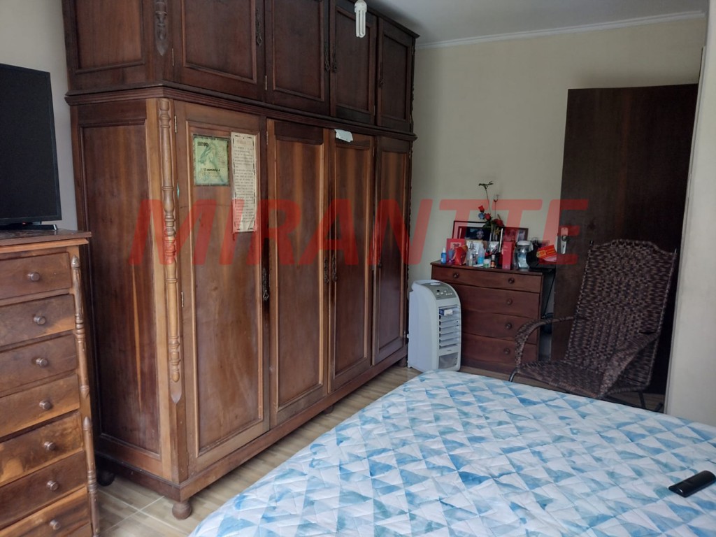 Casa terrea de 200m² com 8 quartos em Vila Amalia