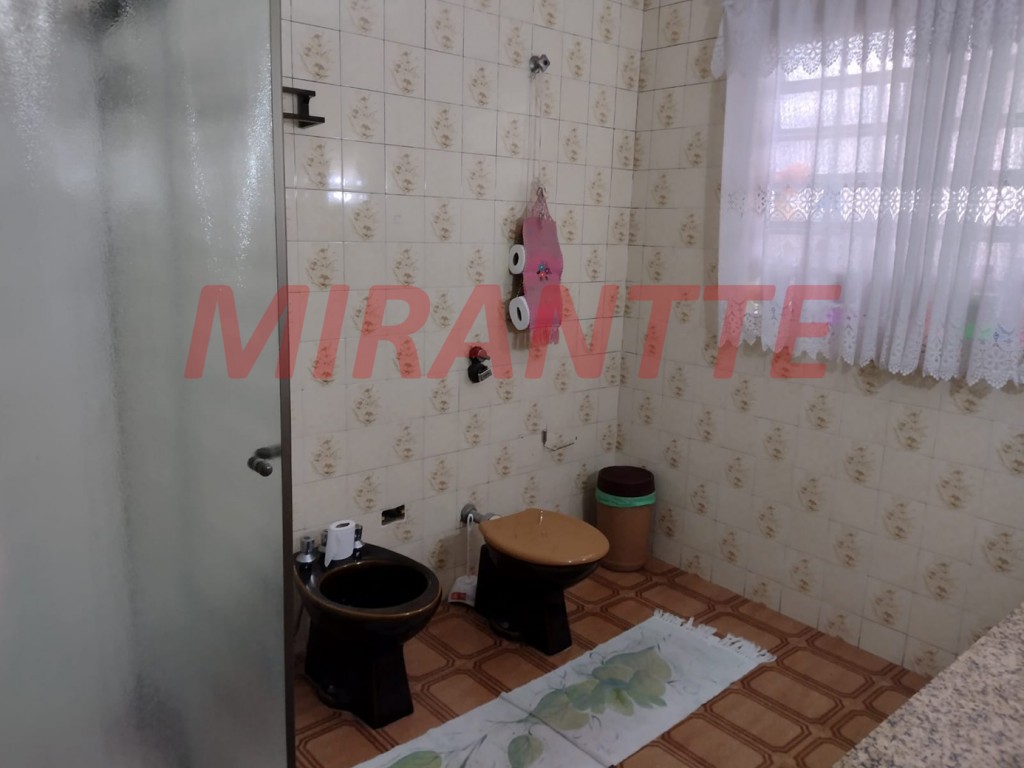 Casa terrea de 200m² com 8 quartos em Vila Amalia