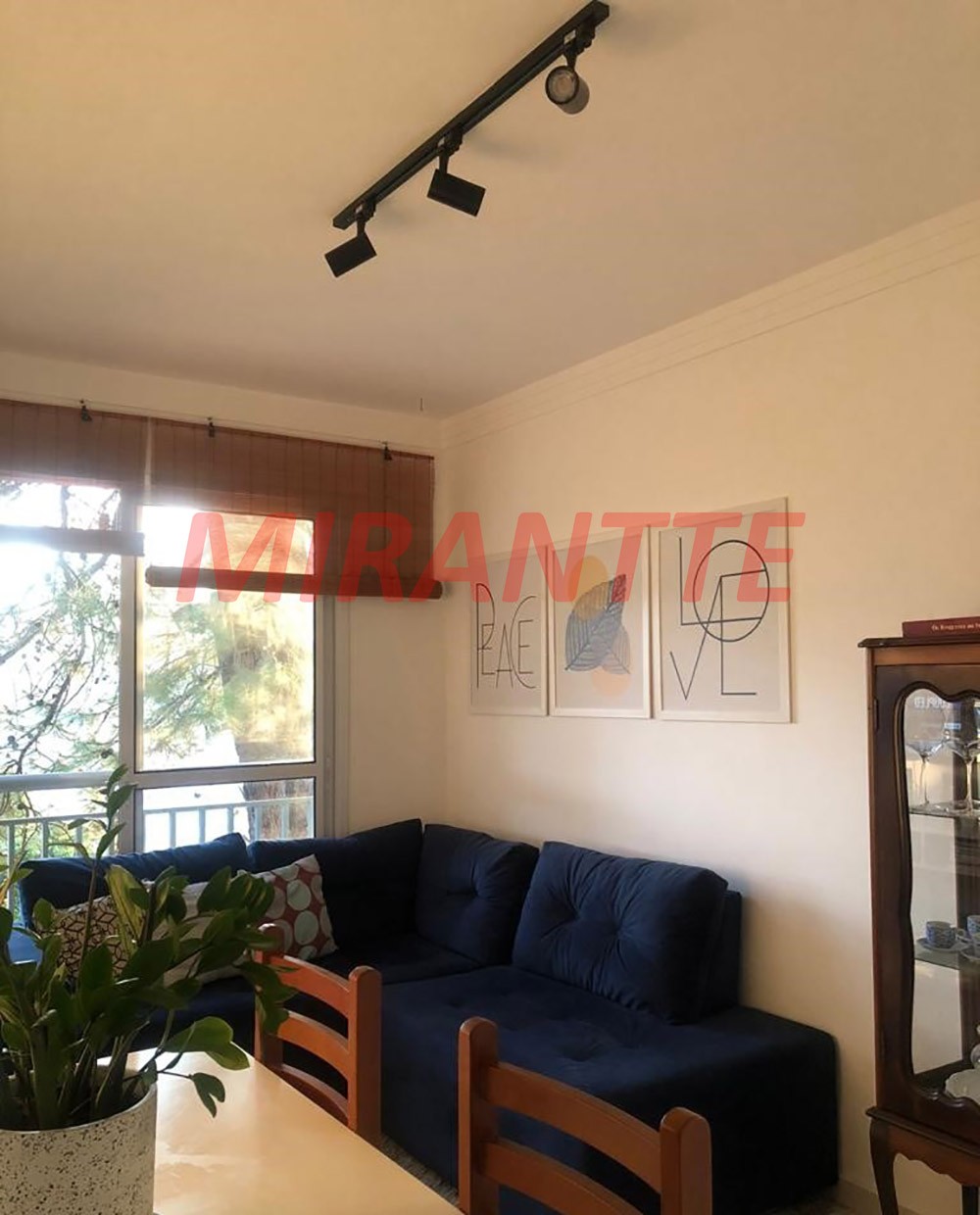 Apartamento de 50m² com 2 quartos em Vila Irmaos Arnoni