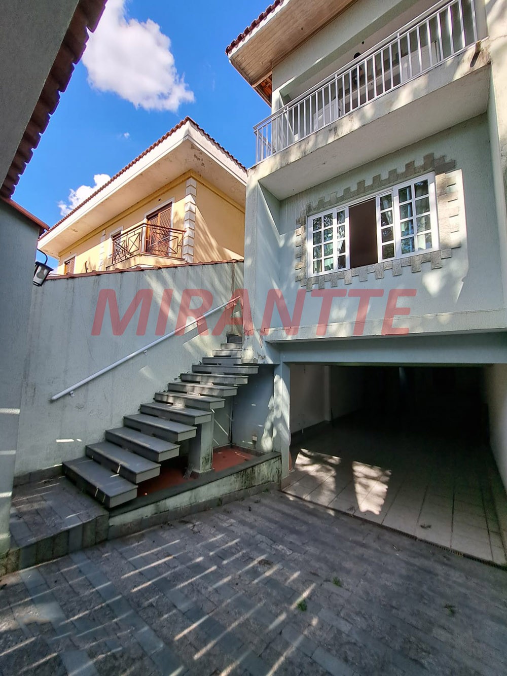 Sobrado de 210m² com 3 quartos em Vila Nova Mazzei