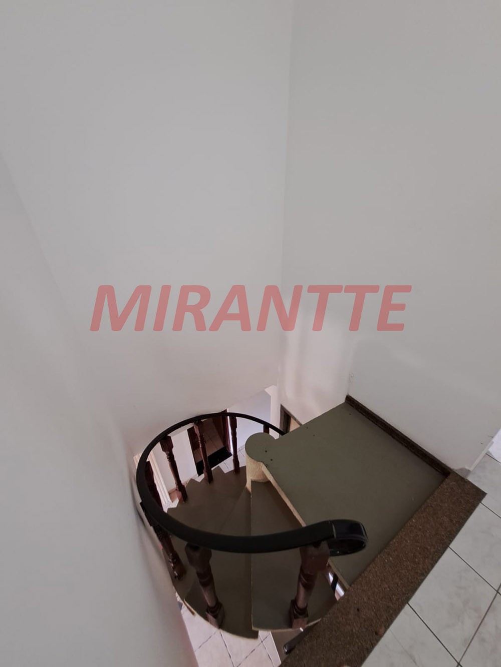 Sobrado de 210m² com 3 quartos em Vila Nova Mazzei