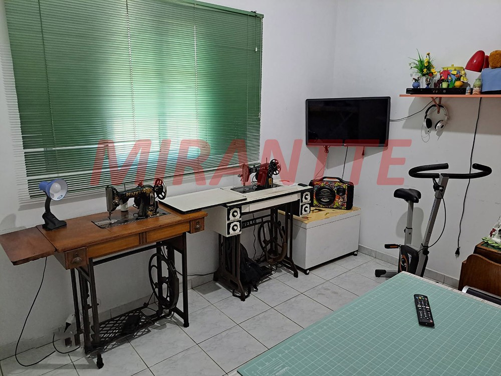 Sobrado de 210m² com 3 quartos em Vila Nova Mazzei