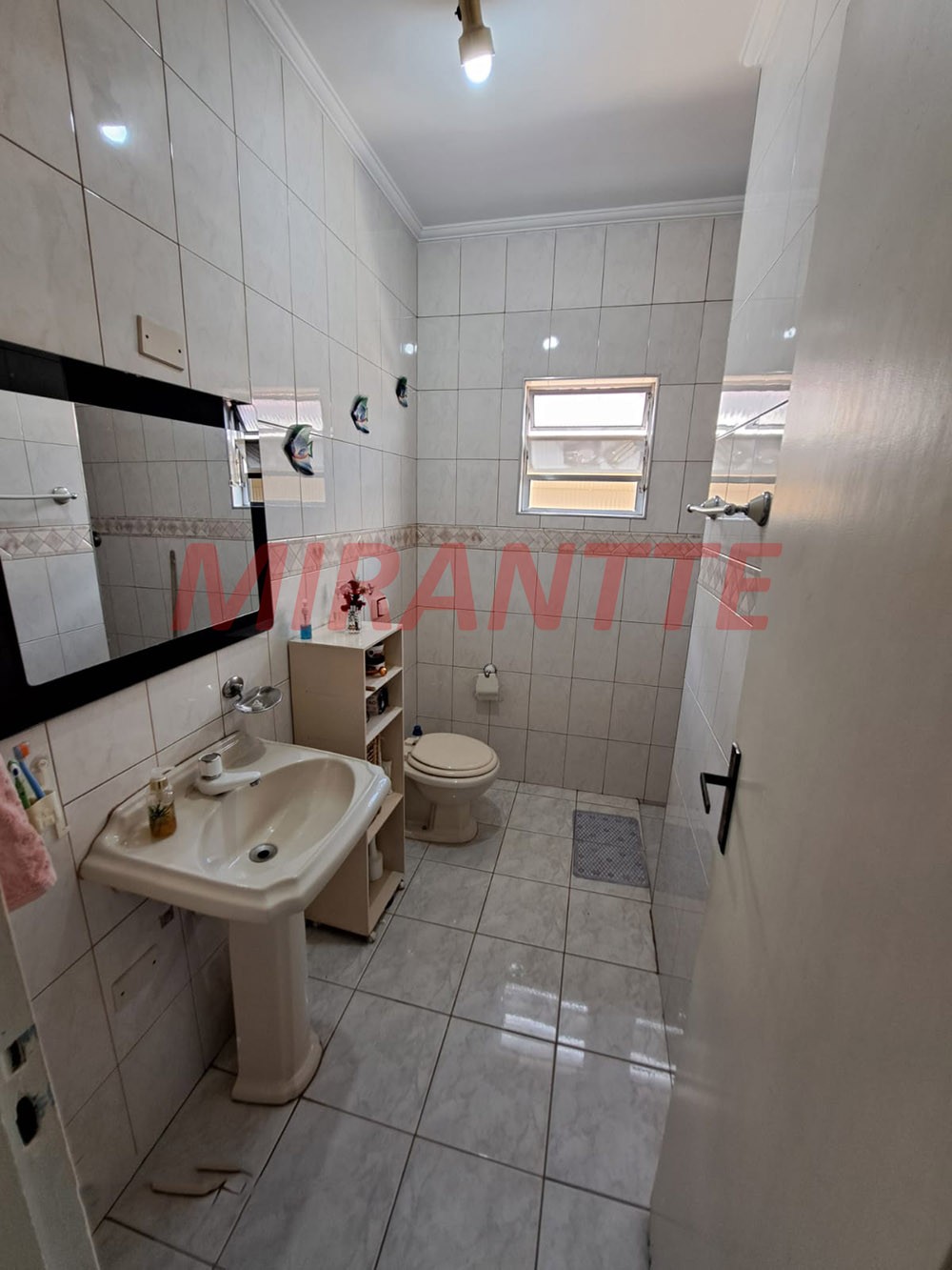 Sobrado de 210m² com 3 quartos em Vila Nova Mazzei