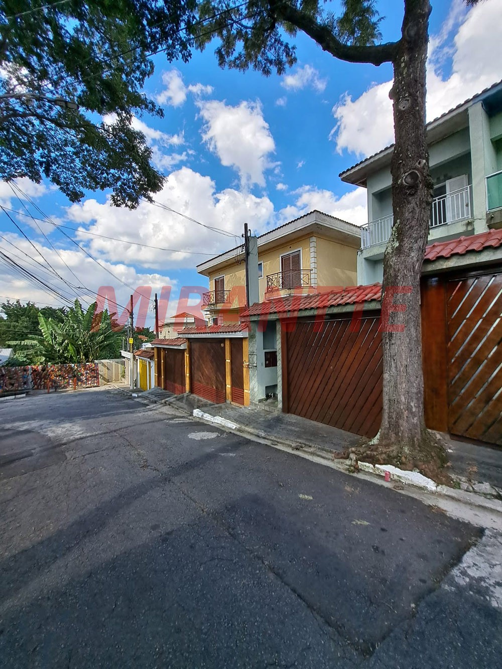 Sobrado de 210m² com 3 quartos em Vila Nova Mazzei