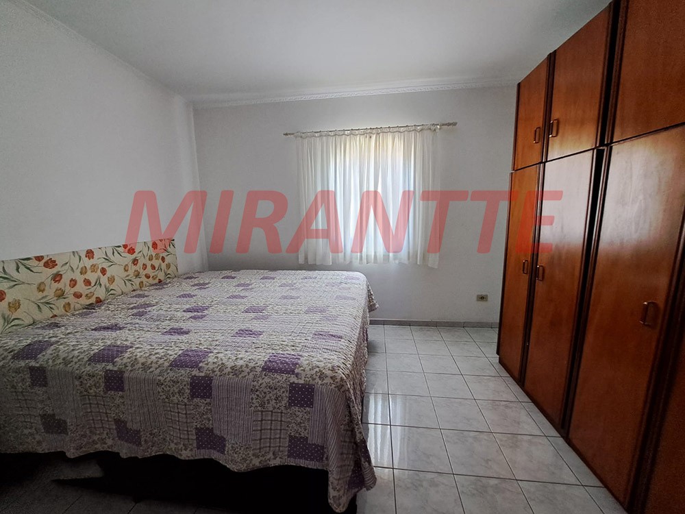 Sobrado de 210m² com 3 quartos em Vila Nova Mazzei