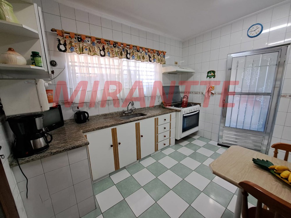 Sobrado de 210m² com 3 quartos em Vila Nova Mazzei