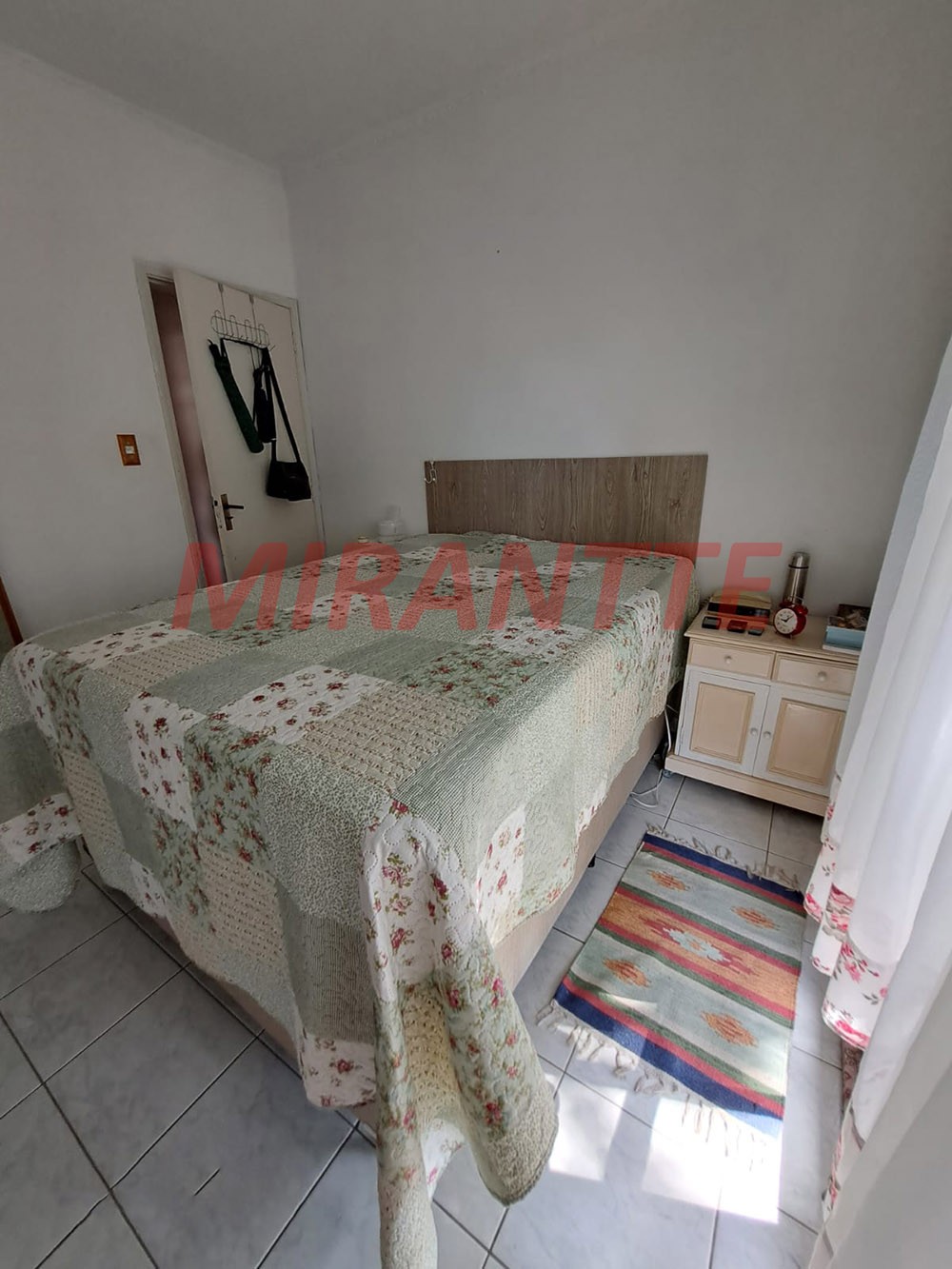 Sobrado de 210m² com 3 quartos em Vila Nova Mazzei