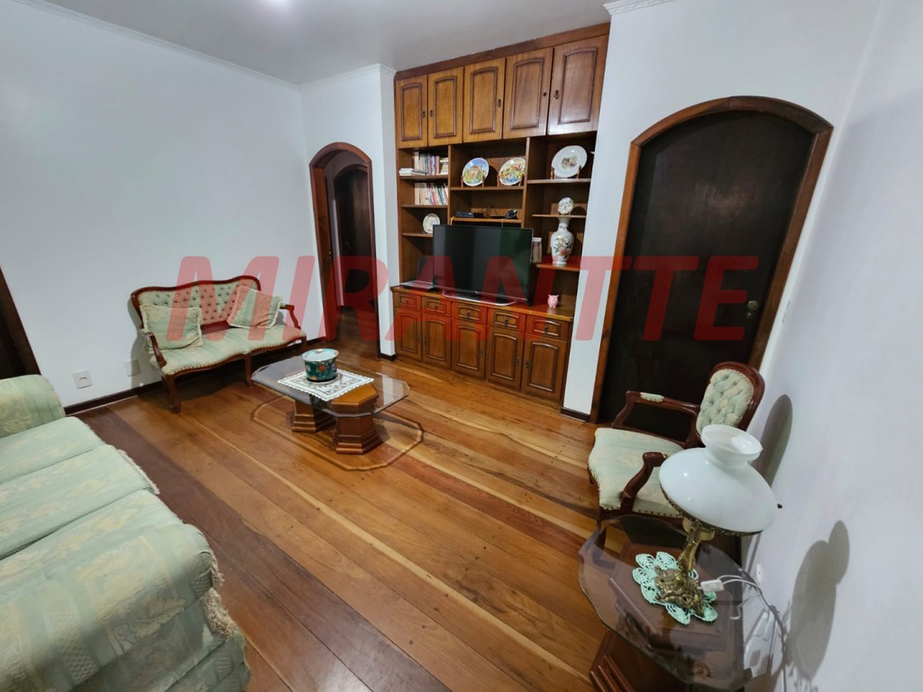 Sobrado de 360m² com 3 quartos em Serra Da Cantareira