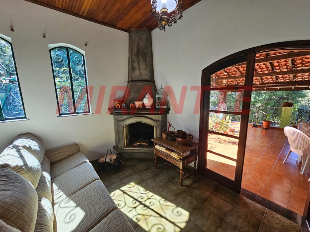 Sobrado de 360m² com 3 quartos em Serra Da Cantareira