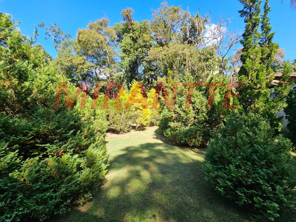 Sobrado de 360m² com 3 quartos em Serra Da Cantareira