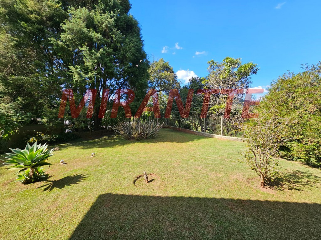 Sobrado de 360m² com 3 quartos em Serra Da Cantareira
