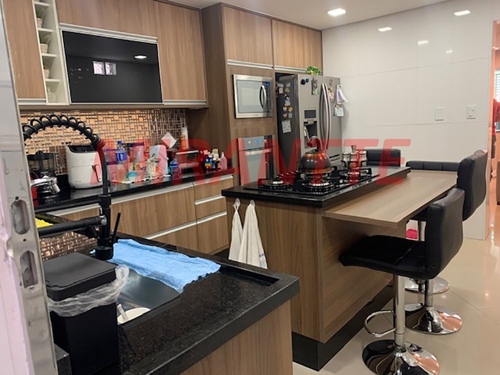 Sobrado de 118m² com 2 quartos em Vila Nova Mazzei