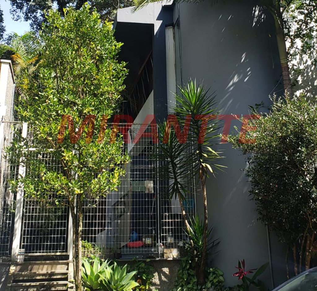Sobrado de 500m² com 4 quartos em Jardim Ibiratiba