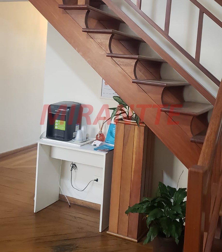 Comercial de 310m² em Santana