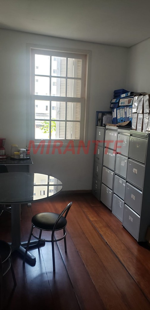 Comercial de 310m² em Santana