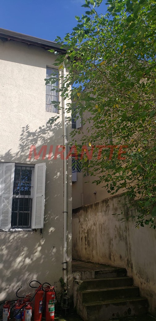 Comercial de 310m² em Santana