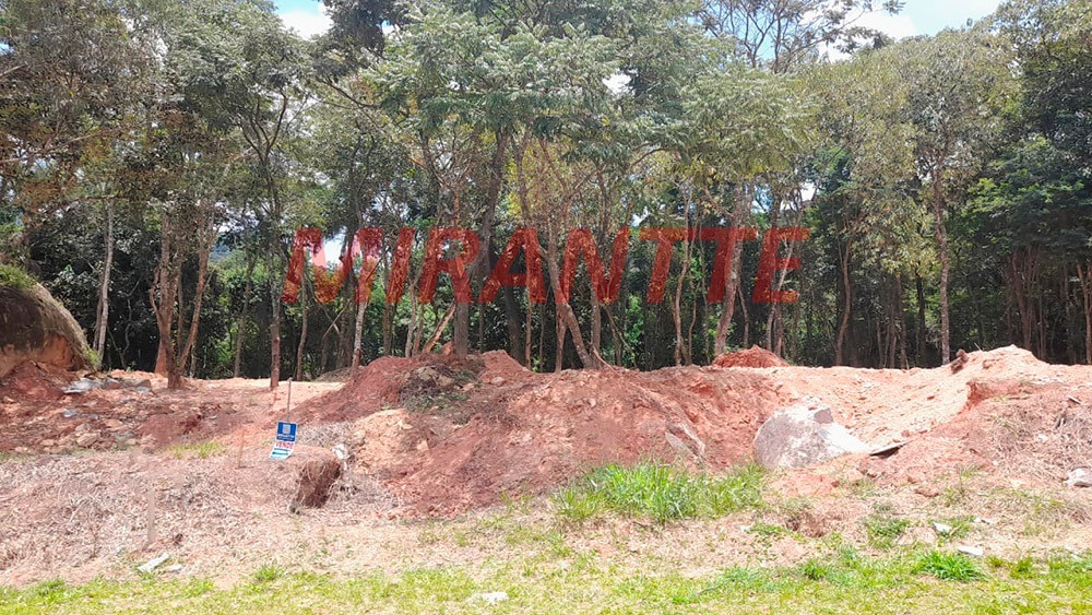 Terreno de 421m² em Jardim Peri