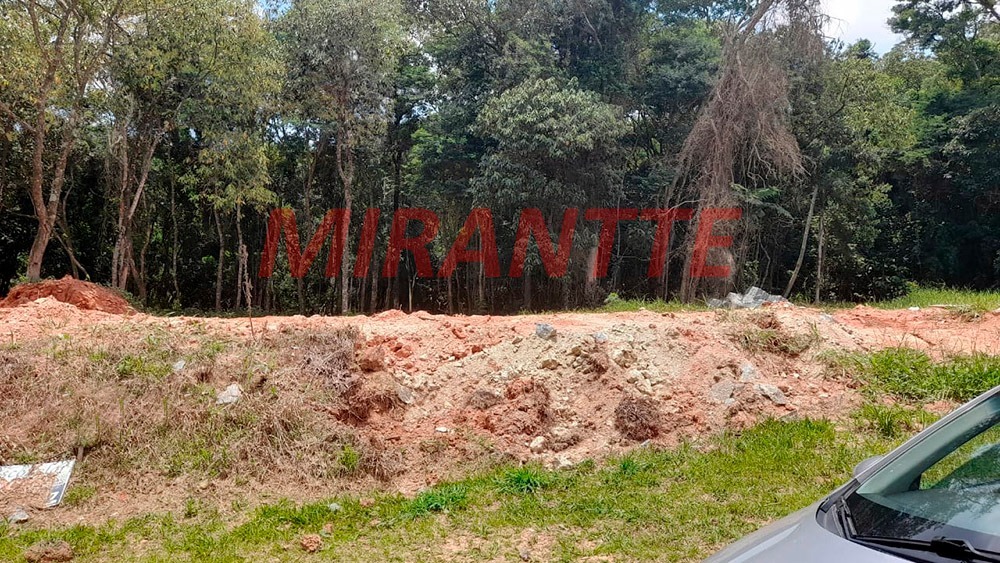 Terreno de 421m² em Jardim Peri