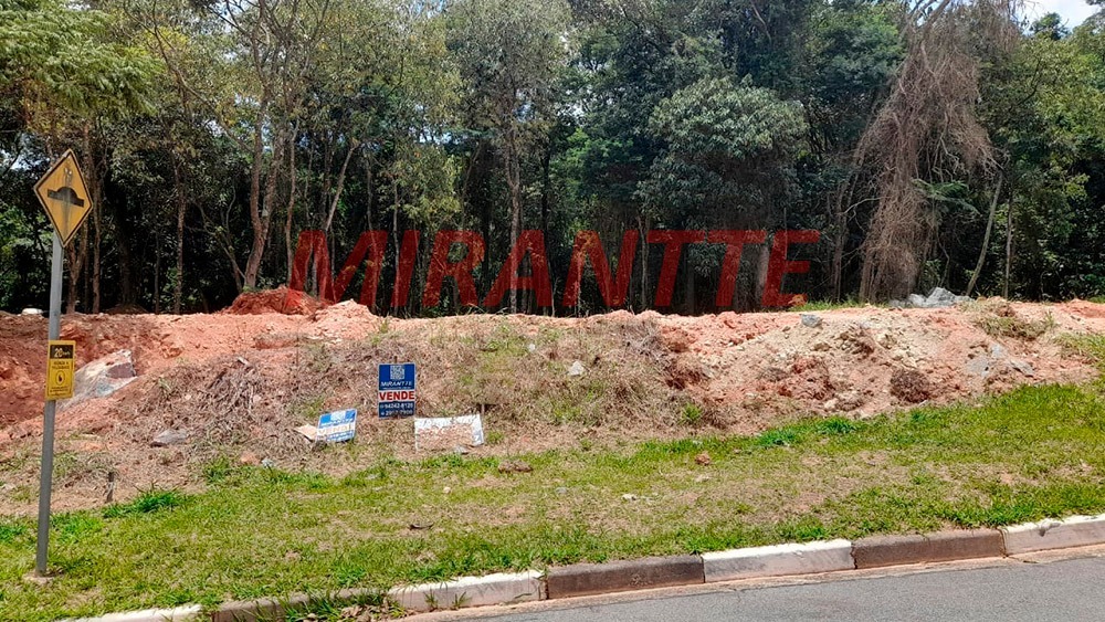 Terreno de 421m² em Jardim Peri