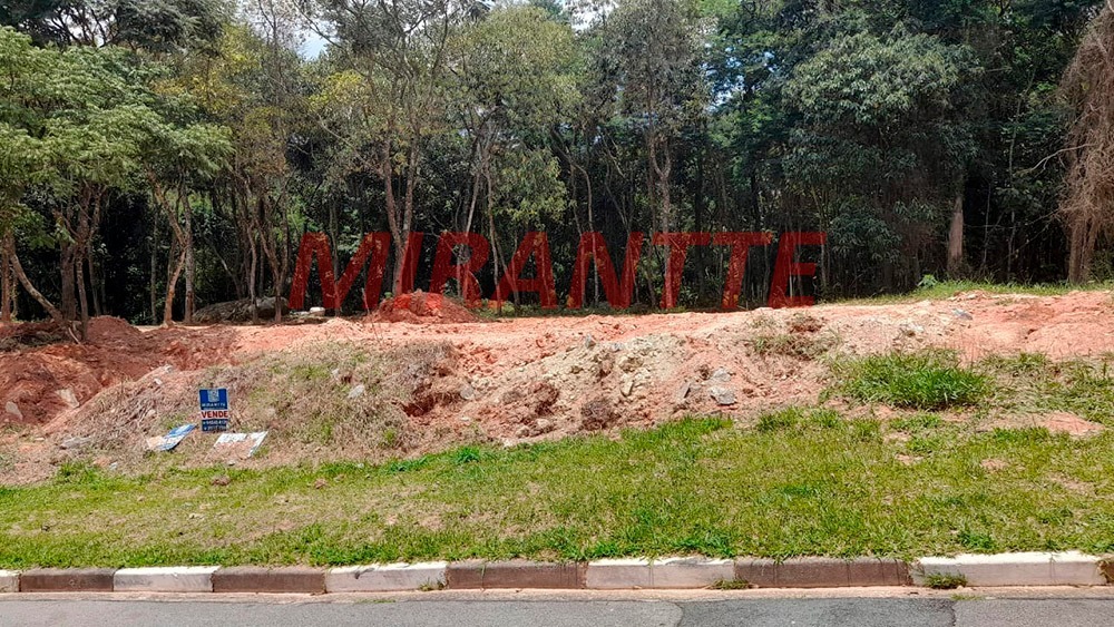 Terreno de 421m² em Jardim Peri