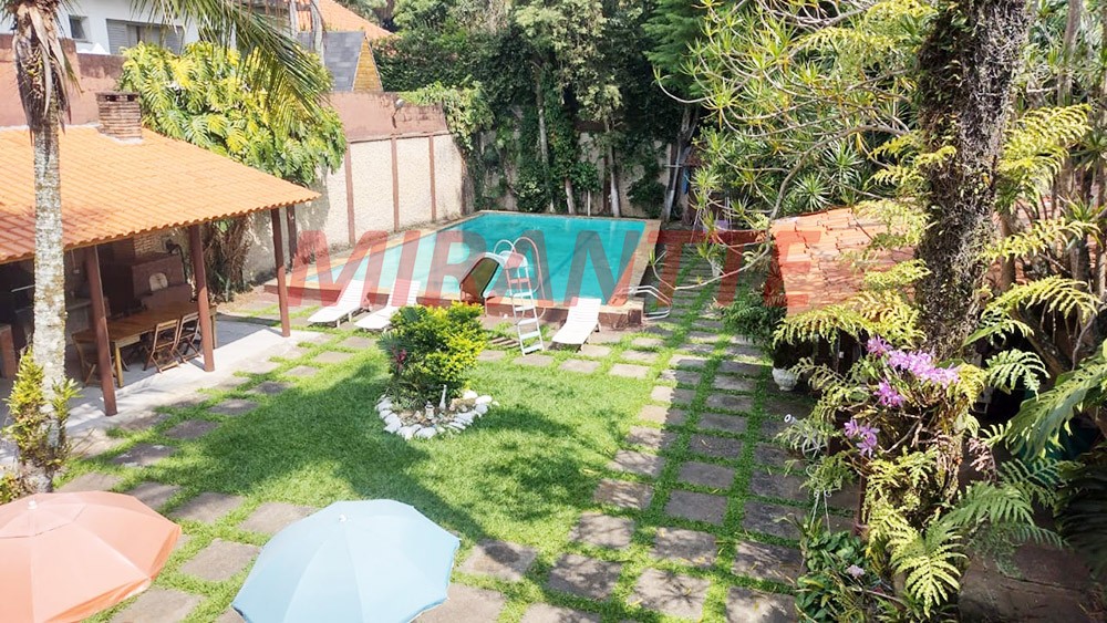 Sobrado de 407m² com 3 quartos em Vila Albertina