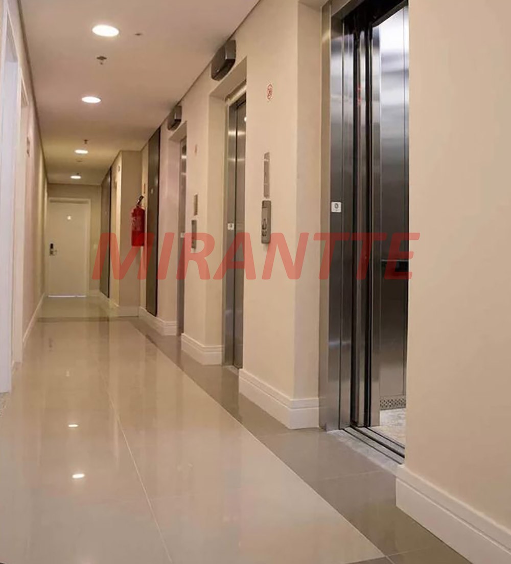 Conjunto comercial em Santana