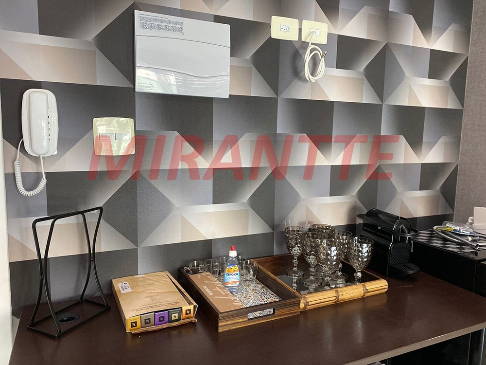 Conjunto comercial em Santana