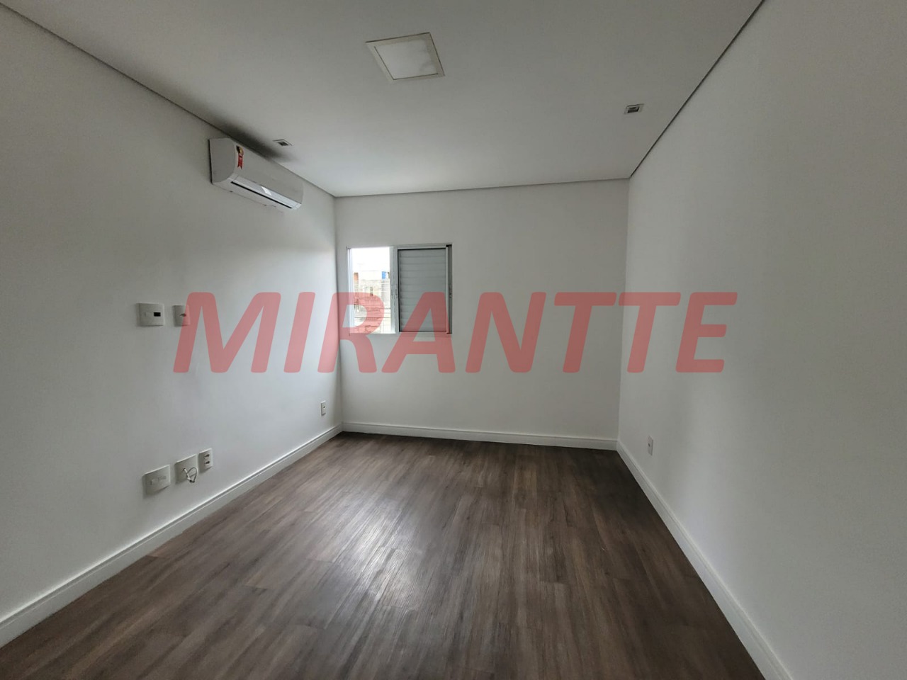 Sobrado de 205m² com 3 quartos em vila nova cachoerinha