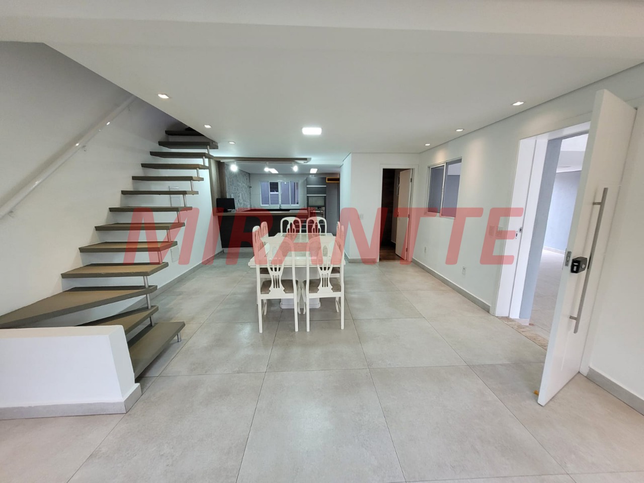 Sobrado de 205m² com 3 quartos em vila nova cachoerinha