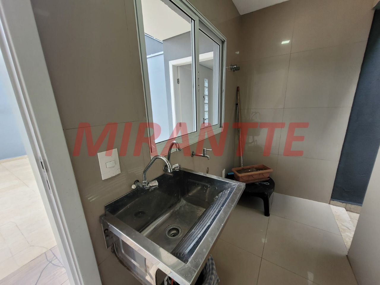 Sobrado de 205m² com 3 quartos em vila nova cachoerinha