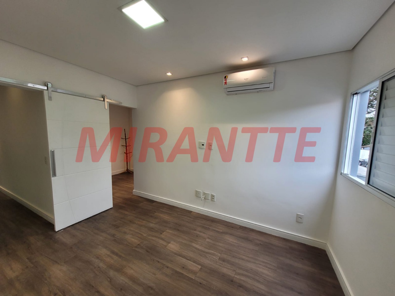 Sobrado de 205m² com 3 quartos em vila nova cachoerinha