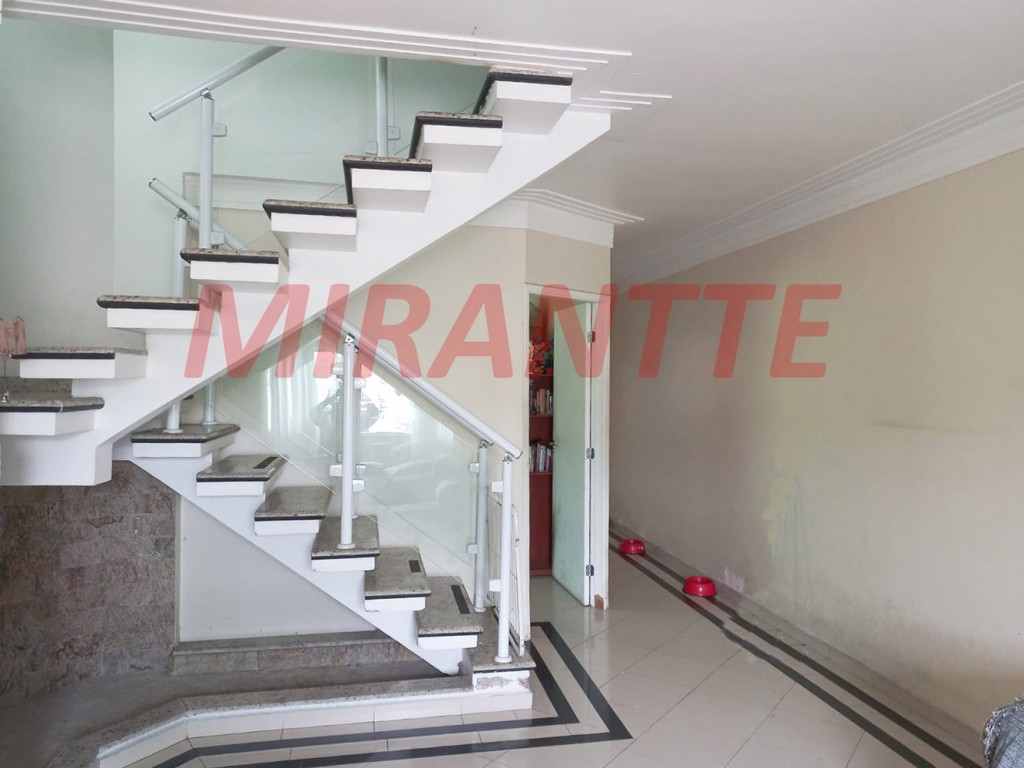 Sobrado de 120m² com 3 quartos em Vila Galvão