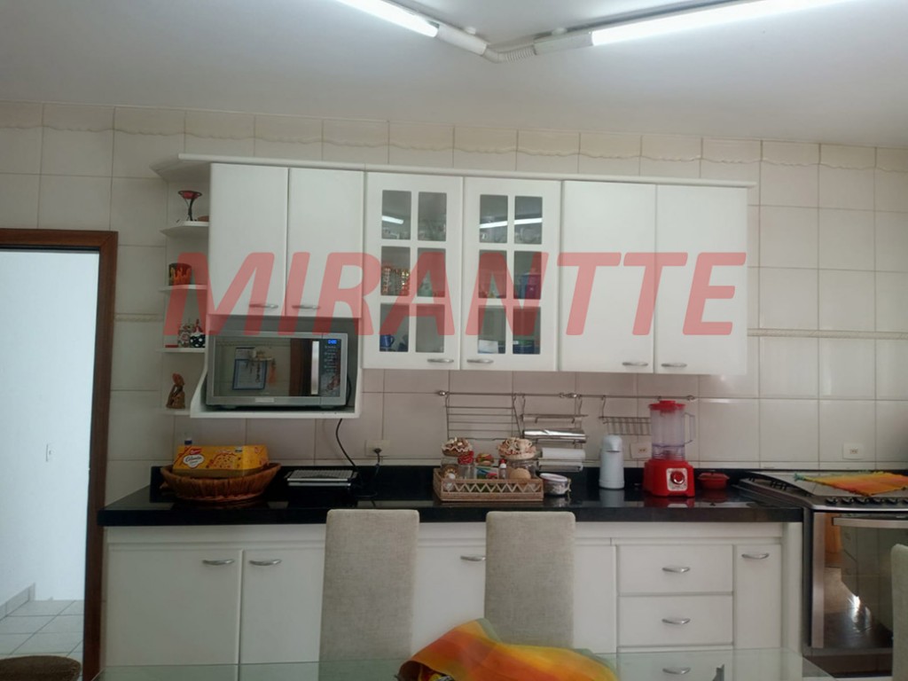 Sobrado de 288m² com 3 quartos em Jardim São Paulo
