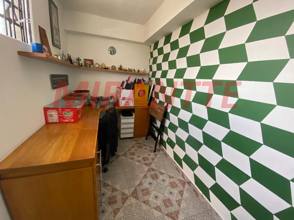 Sobrado de 247m² com 3 quartos em Vila Santa Terezinha