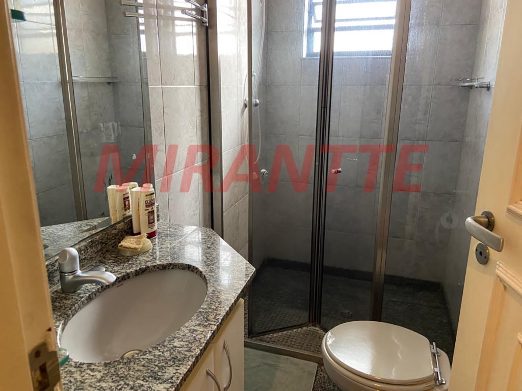 Sobrado de 247m² com 3 quartos em Vila Santa Terezinha